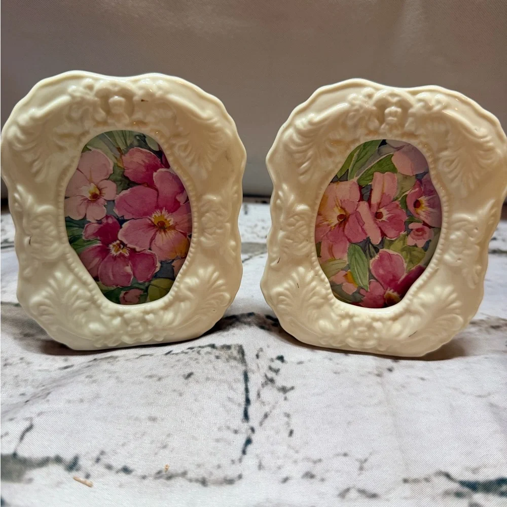 Vintage Ceramic Cream Floral Picture Frames Set Of Two‎